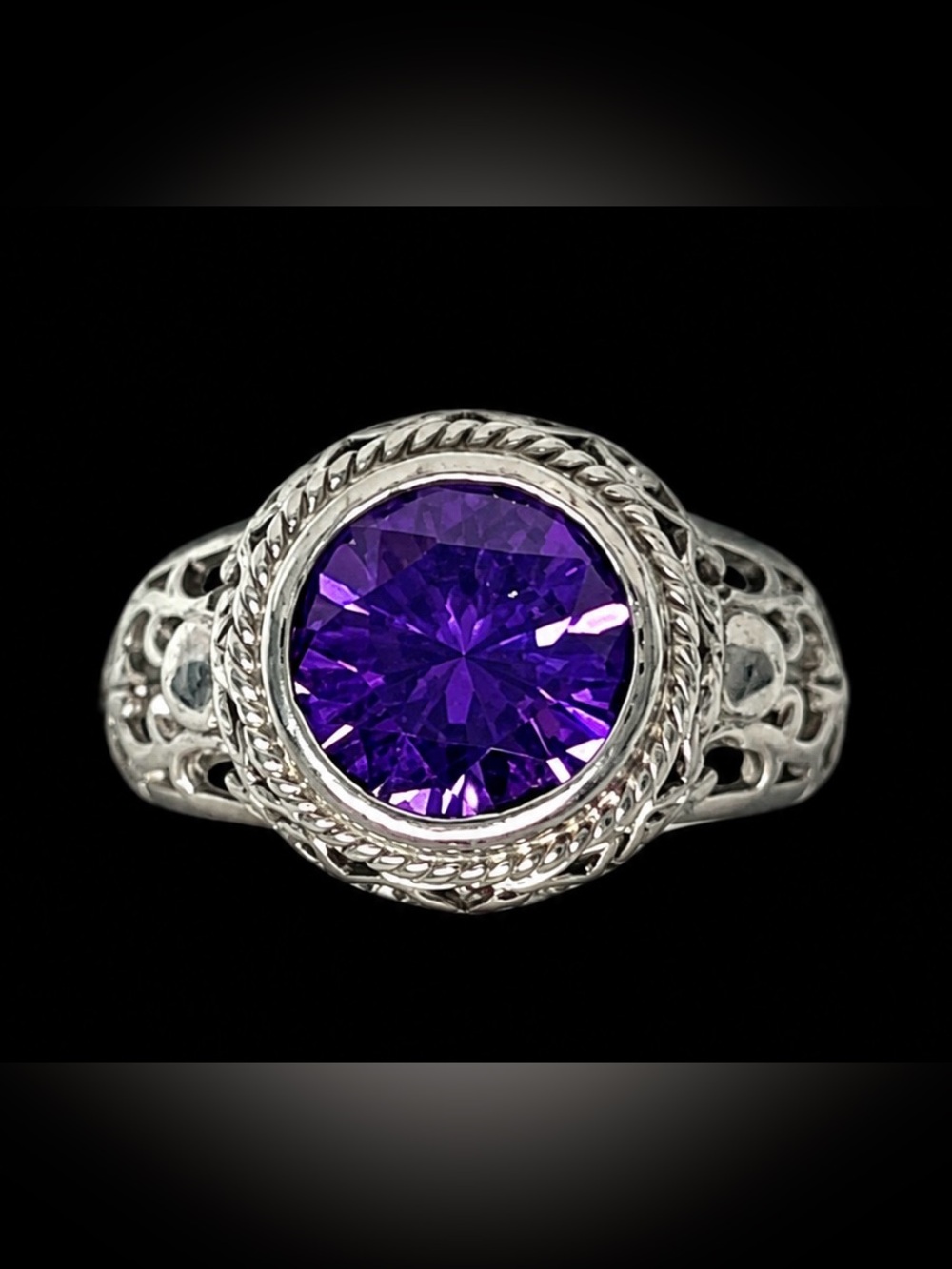 Vintage Purple Crystal Cocktail Ring, Filigree Design, Great Condition, Size 9